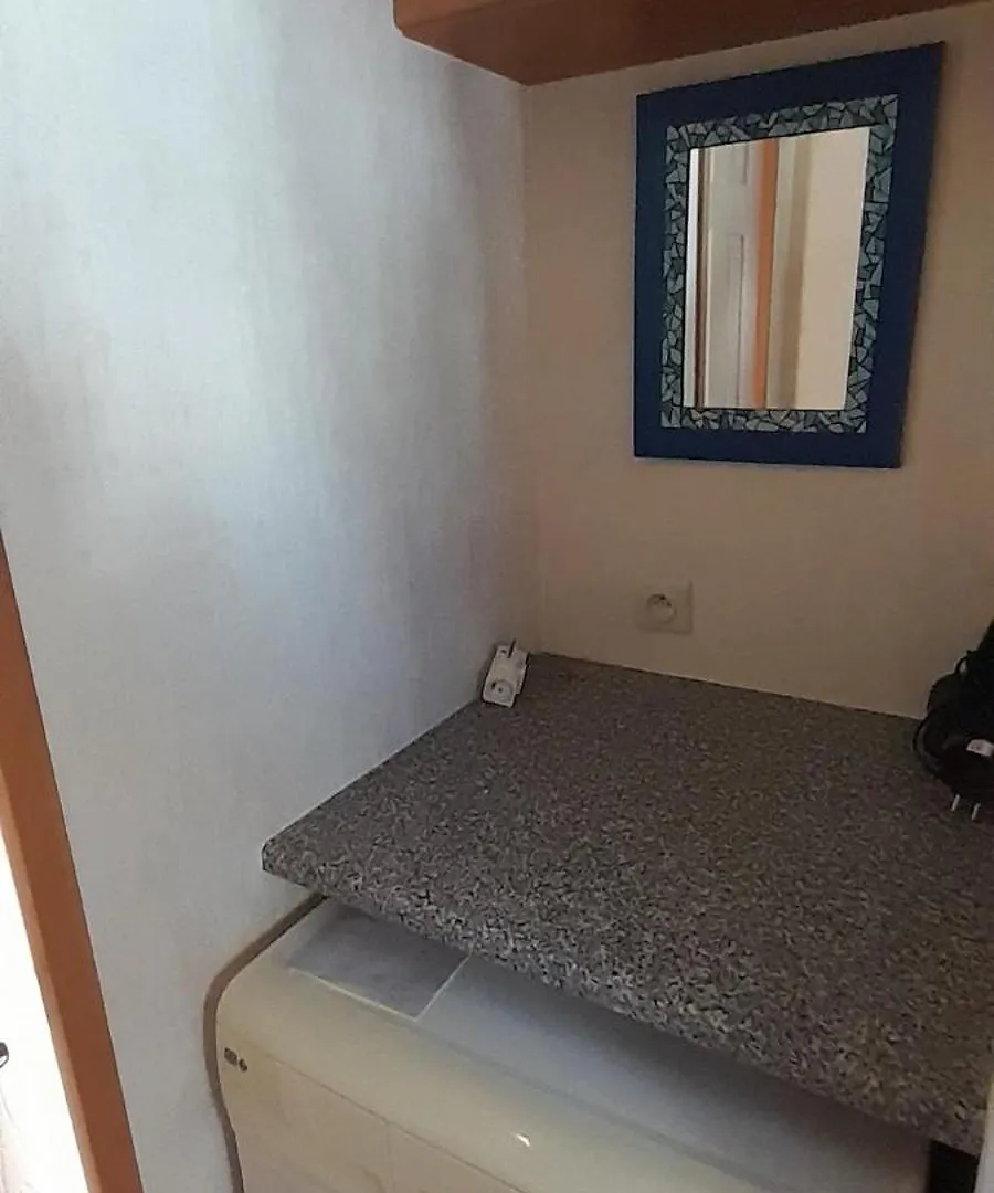 אתר קמפינג Mobilhome 50M Plage דינאר