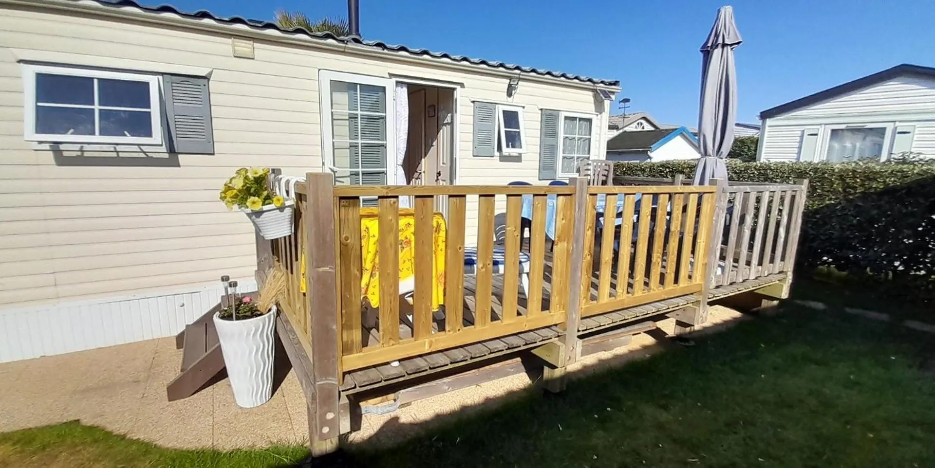 אתר קמפינג Mobilhome 50M Plage דינאר